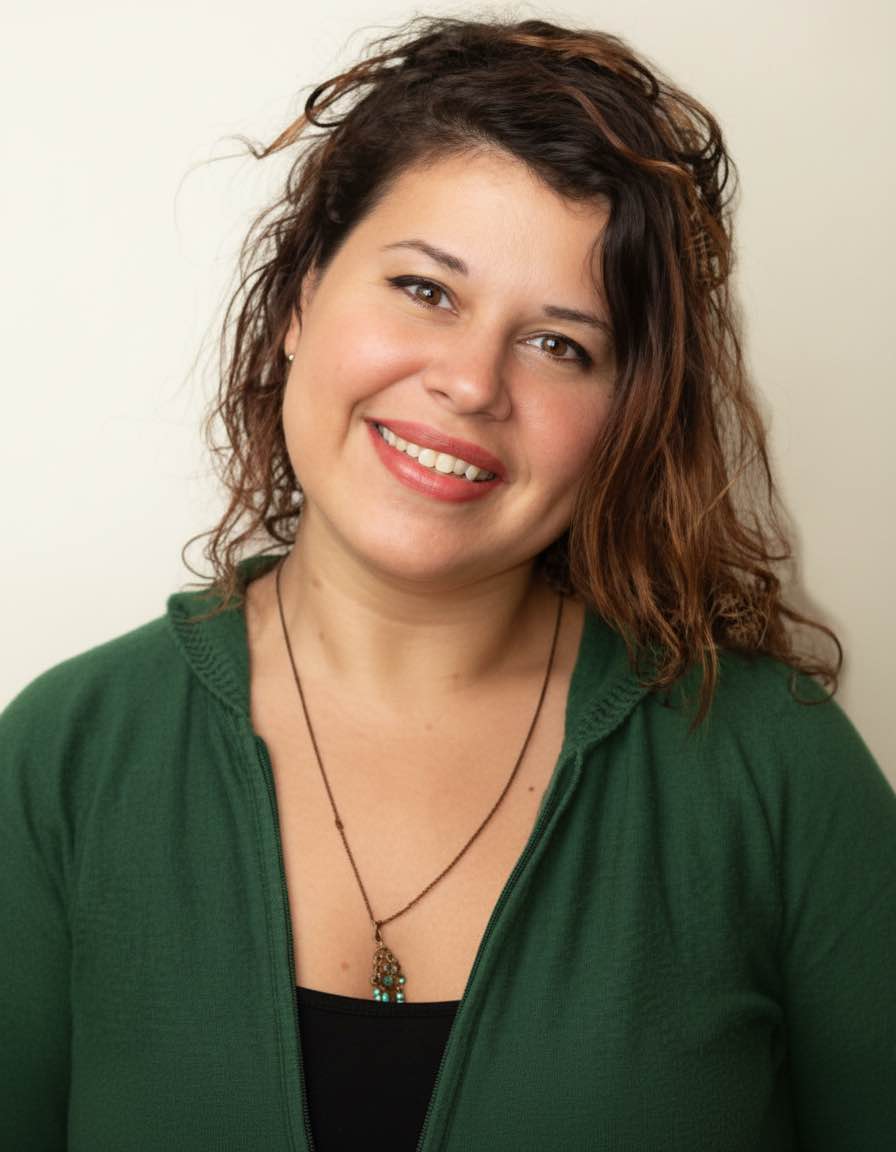 Преподаватель Эдриэнн, носитель языка — США