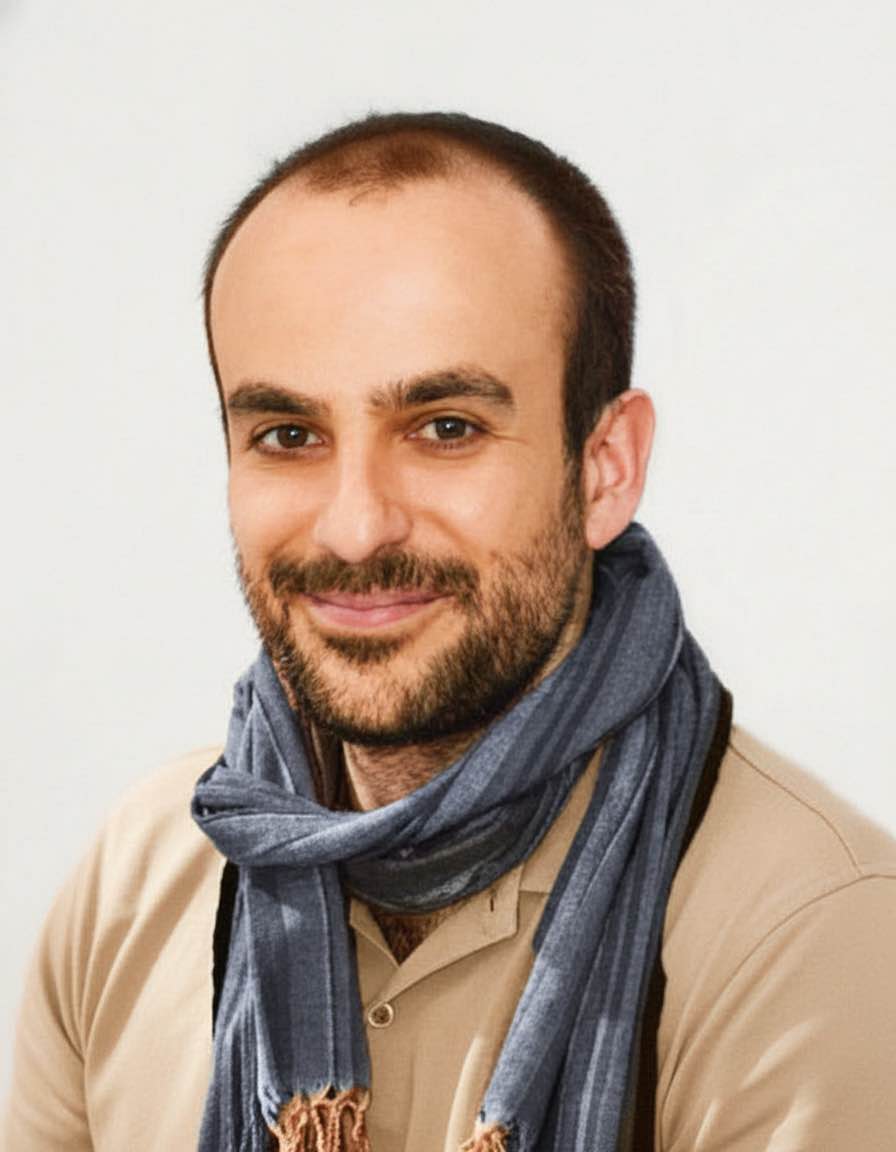 Преподаватель Гийом, носитель языка — Франция